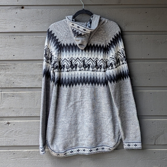 Hand Knit Peruvian Alpaca jacket with Andean Design Size Medium Gray Black White - Picture 5 of 8